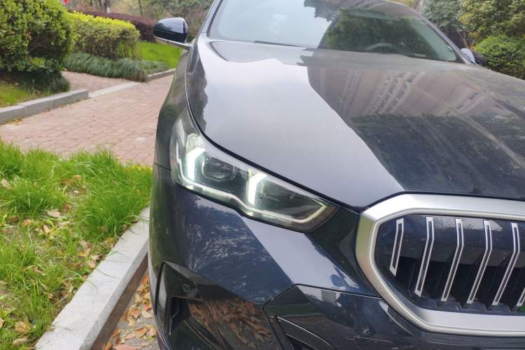 Used BMW 5 Series 2026 525Li M Sport Package