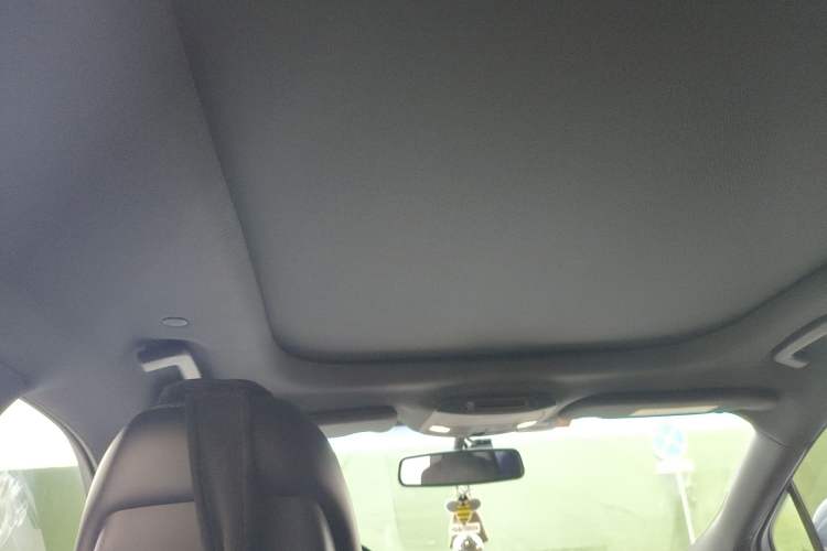 Used Lincoln MKX 2018 2.0T Two-Wheel Drive Deluxe Edition Headliner