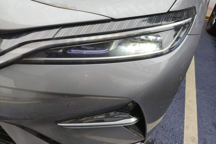 Used BYD Song L EV 2025 Intelligent Driving Version 662 km LiDAR Excellence Edition
