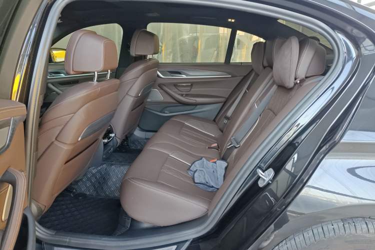 Used BMW 5 Series 2023 530Li Luxury Edition M Sport Package