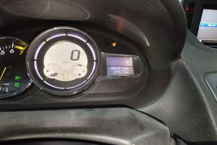 Used Renault Megane 2011 CC 2.0 Fashion Navigation Edition Odometer Close Up