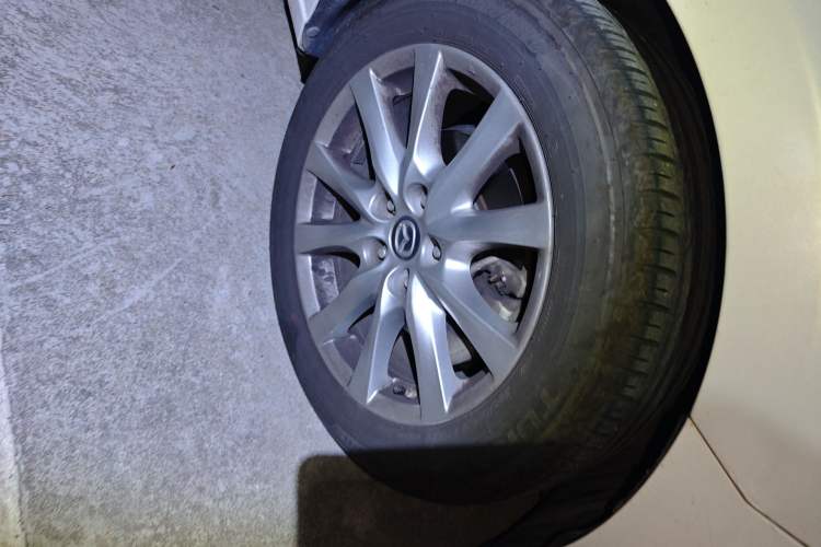 Used Mazda Atenza 2017 2.0L Blue Sky Luxury Edition