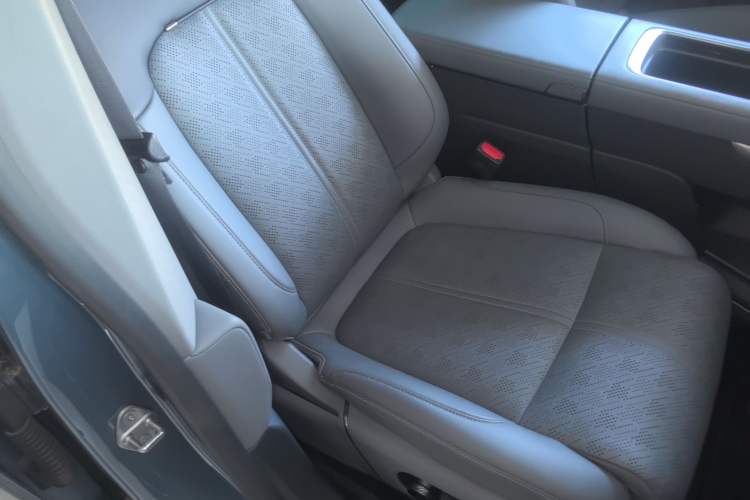 Used Zeekr 7X 2025 100kWh Long-Range All-Wheel Drive Intelligent Driving Version