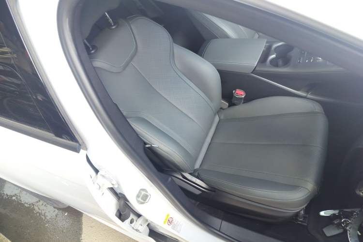 Used BYD Qin PLUS 2025 DM-i Smart Drive 55KM Leading Model
