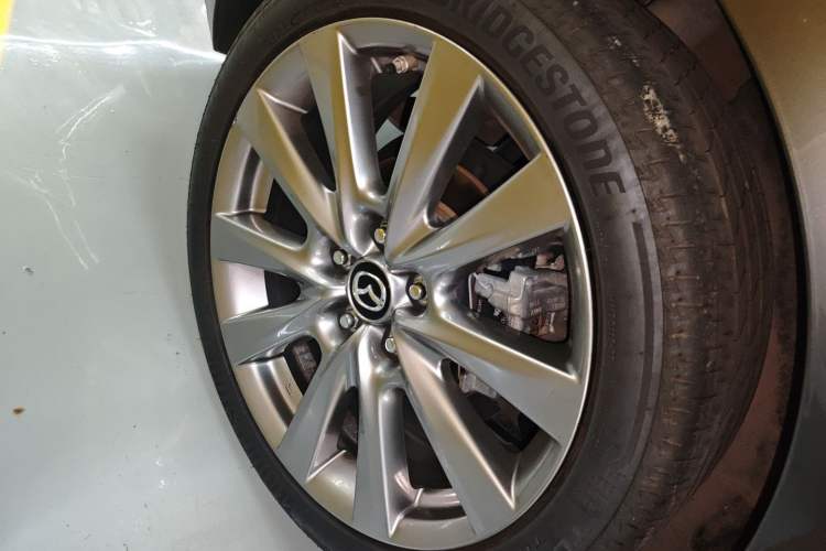 Used Mazda 3 Axela 2021 2.0L Automatic Zhiya Edition Right Rear Wheel Hub