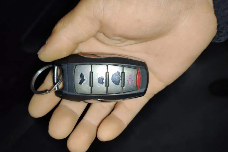 Used Haval DARGO 2022 2.0T DCT 4x4 Chinese Rural Dog Edition Vehicle Key