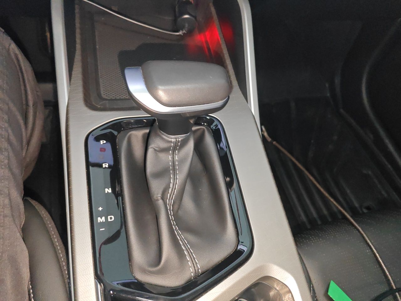 Geely Auto Emgrand 2023 4th Generation Champion Edition 1.5L CVT Prestige Model — снимка 11