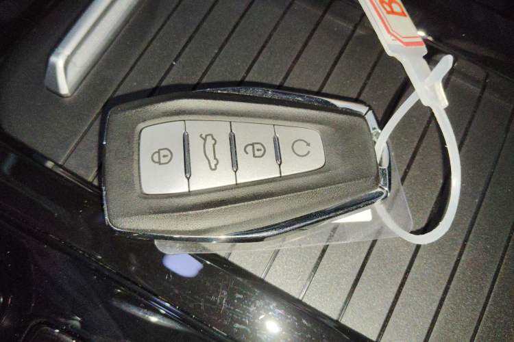 Used Geely Auto Emgrand X7 Sport 2024 1.5TD Smart Connect+