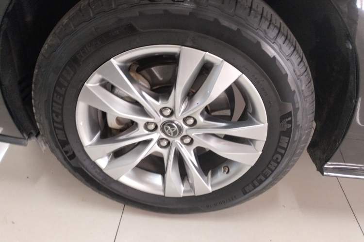 Used Toyota SIENNA 2021 2.5L Hybrid Ultimate Edition Exterior 4