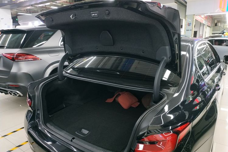 Used BMW 5 Series New Energy 2021 535Le M Sport Package Trunk