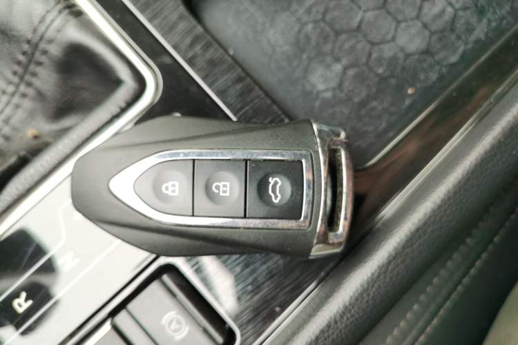 Used Zotye T600 Coupe 2017 1.5T Automatic Luxury Model Vehicle Key