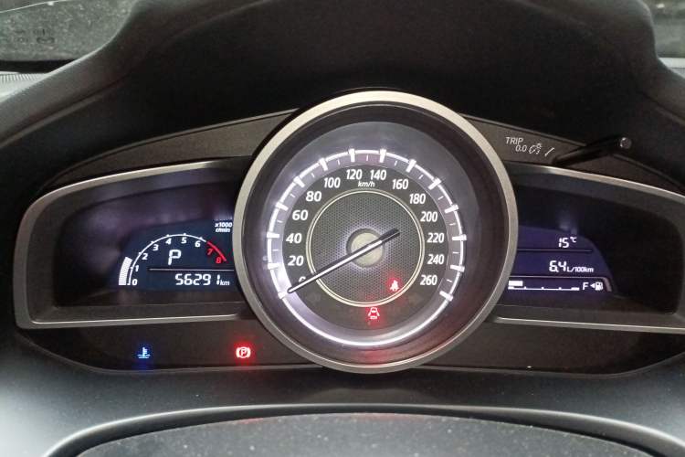 Used Mazda CX-4 2018 2.0L Automatic Two-Wheel Drive Blue Sky Exploration Version China V Standard