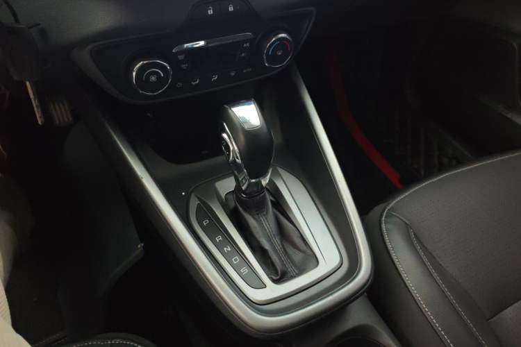 Used Ford Escort 2015 1.5L Automatic Fashion Model Gear Lever