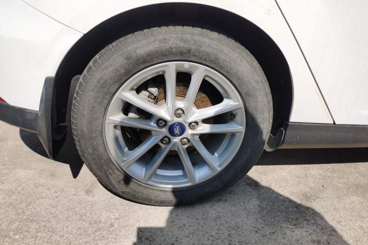 Used Ford Focus 2017 Hatchback EcoBoost 125 Manual – Ultra-Performance Style SmartDrive Edition