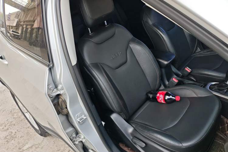 Used Jeep Compass 2017 200T Automatic Family Edition
