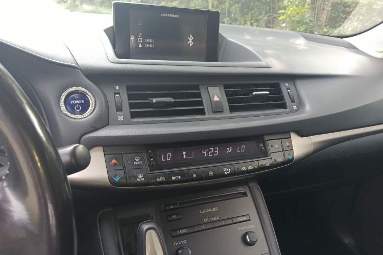 Used Lexus CT 2014 CT200h Comfort Edition Monochrome Audio And AC Panel