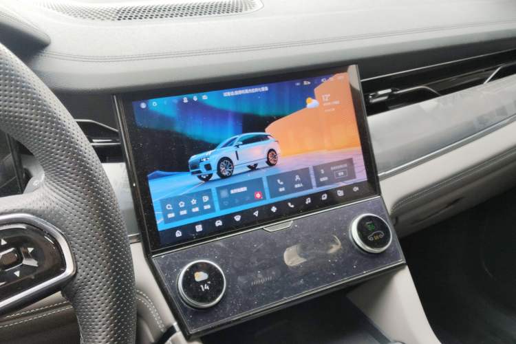 Used Lynk & Co 09 EM-P 2023 2.0TD EM-P Long-Range Version PM 7-Seater
