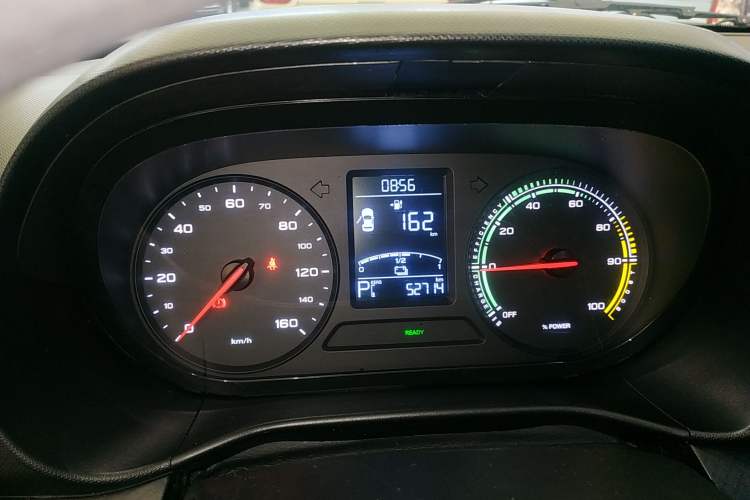 Used Roewe Clever 2021 302 km New Four-Seater Super-Efficient Version Instrument Cluster
