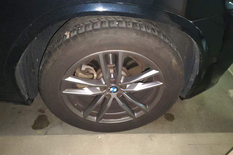 Used BMW X3 2021 xDrive28i M Sport Package Right Front Wheel Hub