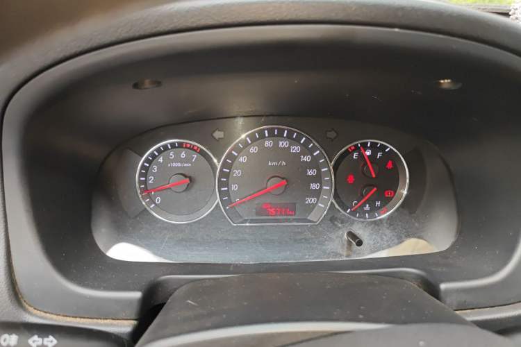 Used CHANGAN Alsvin V3 2012 1.3L Manual Comfort Version China IV Standard
