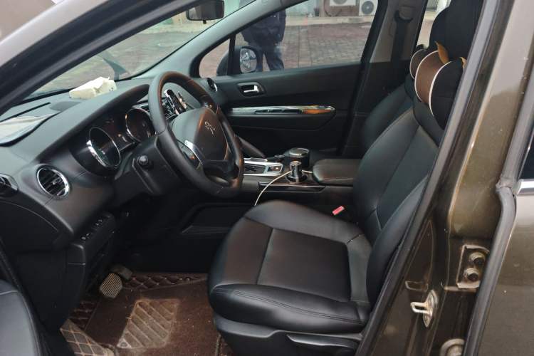 Used Peugeot 3008 2015 2.0L Automatic Classic Edition