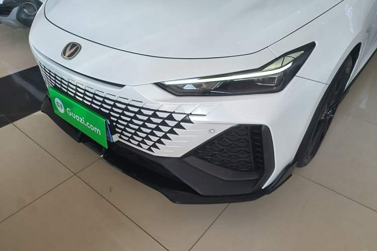 Used CHANGAN UNI-V 2024 2.0T Classic Sport Edition