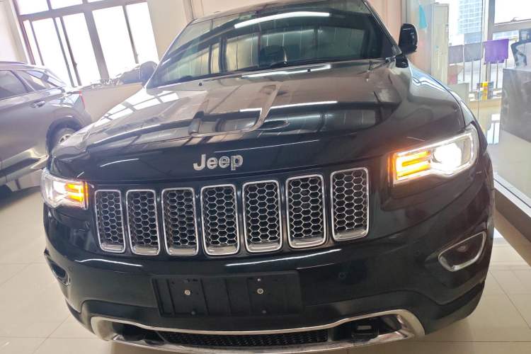 Used Jeep Grand Cherokee 2016 3.0L Comfort Navigation Edition Front