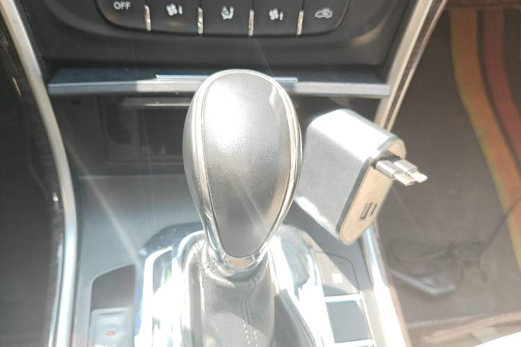 Used CHANGAN Raeton 2014 1.8T Automatic Elite Anniversary Edition China IV Standard