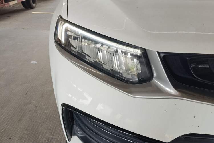 Used Geely Auto Monjaro 2019 300T YAOXINGZHE Right Front Headlight