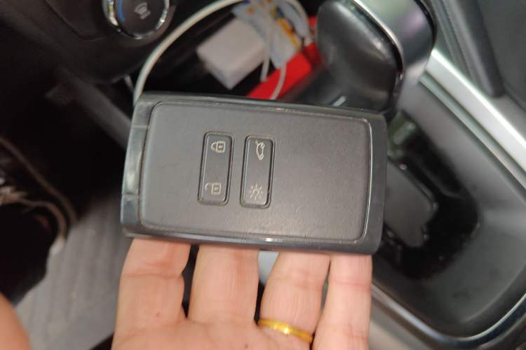 Used Renault Kadjar 2017 2.0L Two-Wheel Drive Luxury Edition