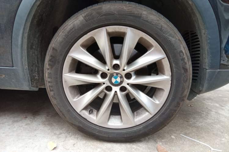 Used BMW X3 2014 xDrive28i Leading Model Right Front Wheel Hub