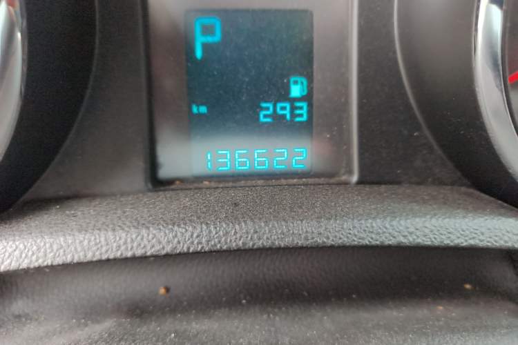 Used Buick Encore 2013 1.4T Automatic Two-Wheel Drive Leading Model Odometer Close Up