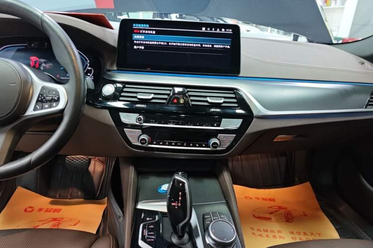 Used BMW 5 Series New Energy 2021 Restyled 535Le Pioneer Edition M Sport Package
