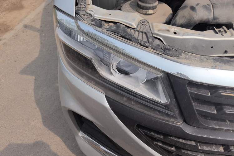 Used Jinbei Hiace King 2021 2.0L City Transport King Series Comfortable High-Roof 6-Seater 1TZS
