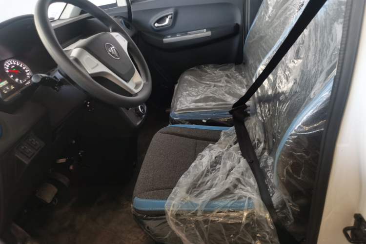 Used Foton Intelligent Blue Elf E7 2024 All-Electric Van Flat Roof 2 Seats EVE Energy 41.86 kWh
