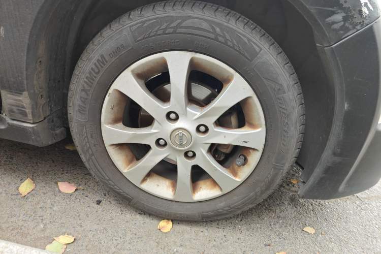 Used Venucia R50X 2013 1.6L Automatic Version with Beidou Navigation