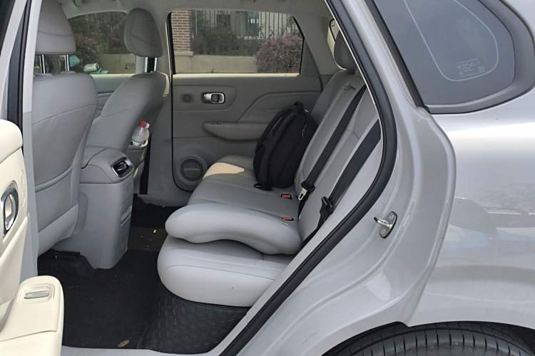 Used Leapmotor B10 2025 600 LiDAR Version Interior 4