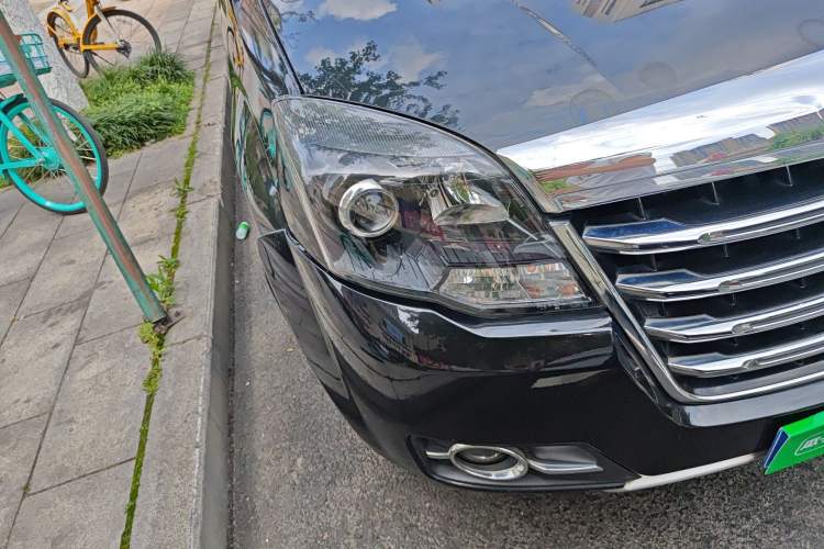 Used Haval H5 Classic 2013 Zhizun Edition 2.0T Manual 4x4 Elite Model Right Front Headlight