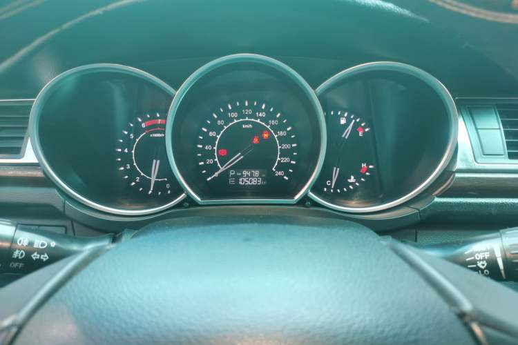 Used Zotye Z500 2015 1.5T CVT Luxury Model
