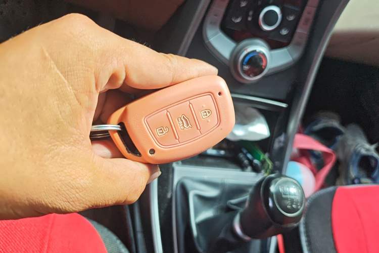 Used Hyundai Elantra (5th Generation / Langdong) 2016 1.6L Manual Luxury Model Vehicle Key