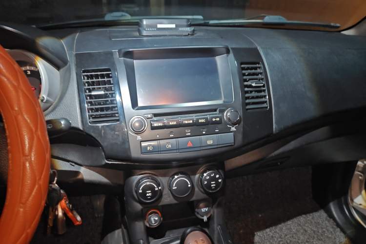 Used Land X8 2014 Explorer Edition 2.0T Diesel 4x4 Luxury Model