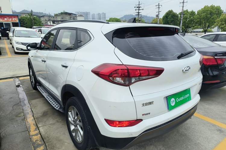Used Hyundai Tucson 2015 1.6T Dual-Clutch Two-Wheel-Drive Smart Model Rear Left 45 Deg