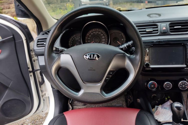 Used Kia K2 2015 Hatchback 1.4L AT GLS Cool Edition
