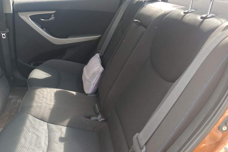 Used Hyundai Elantra (5th Generation / Langdong) 2012 1.6L Automatic Leading Model Left Rear Seat