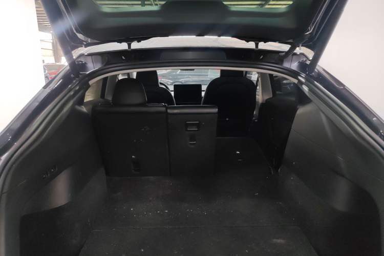 Used Tesla Model Y 2024 Rear-Wheel-Drive Version