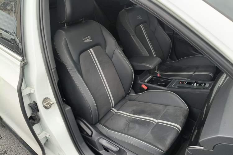 Used Volkswagen Golf 2023 Facelift 280TSI DSG R-Line