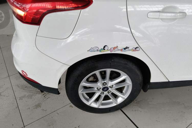 Used Ford Focus 2018 Hatchback Classic 1.6L Automatic Trendy SmartDrive Edition Right Rear Wheel Hub