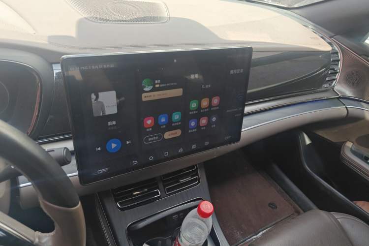 Used BYD Han 2022 DM-i 121KM Luxury Model Audio And AC Panel