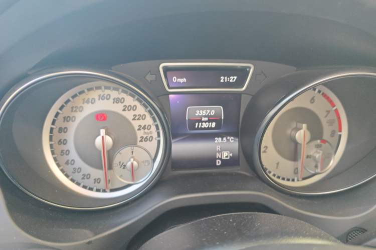 Used Mercedes-Benz GLA 2015 GLA 220 4MATIC Fashion Model
