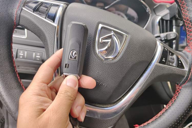 Used Baojun 560 2016 1.8L Manual Luxury Edition
